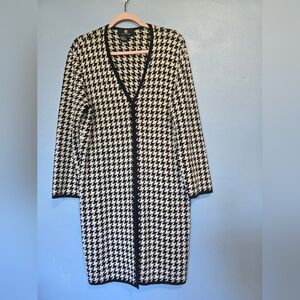 M Collection Silk Blend Houndstooth  Duster Cardigan Black M